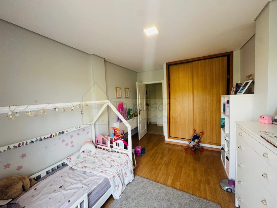 Apartamento T2 para Venda em Pechão Foto 19
