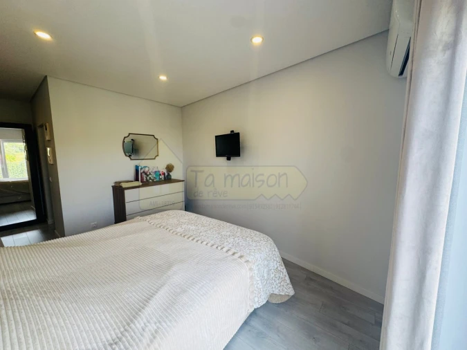 Apartamento T2 para Venda em Pechão Foto 17