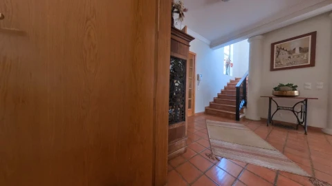 Moradia T4 para Venda em Quarteira