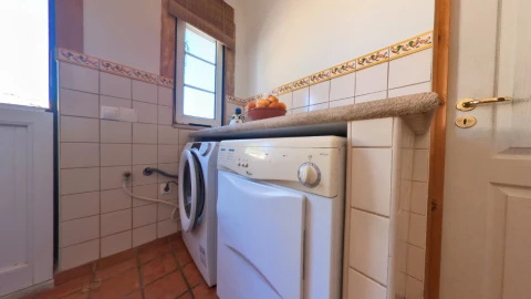 Moradia T4 para Venda em Quarteira