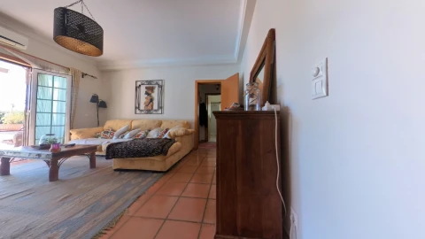 Moradia T4 para Venda em Quarteira