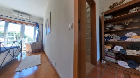 Moradia T4 para Venda em Quarteira
