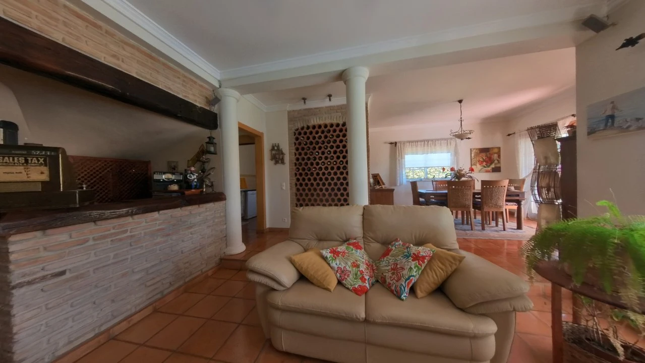 Moradia T4 para Venda em Quarteira Foto 37