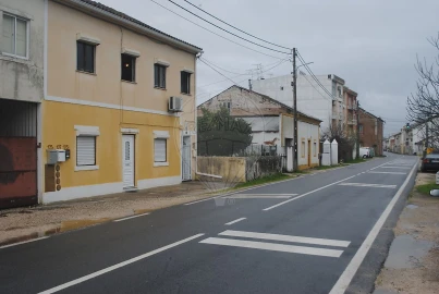 Apartamento T3 para Venda em São Miguel do Rio Torto e Rossio Ao Sul do Tejo