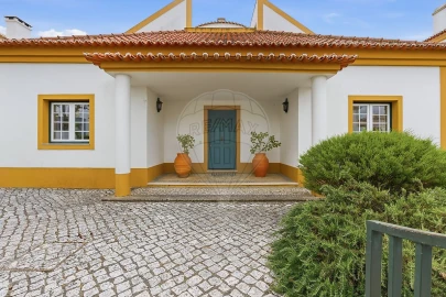 Moradia T5 para Venda em Azeitão (São Lourenço e São Simão)