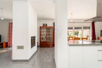 Moradia T5 para Venda em Azeitão (São Lourenço e São Simão)