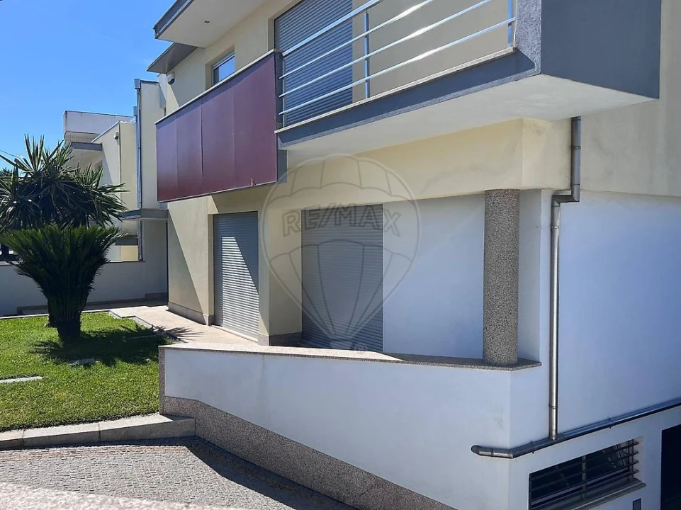 Moradia T3 para Venda em Canedo, Vale e Vila Maior Foto 37