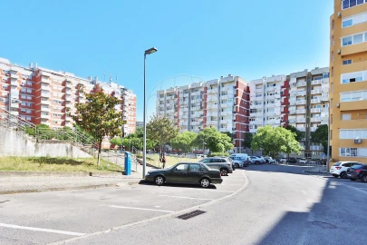 Apartamento T4 para Venda em São Domingos de Benfica