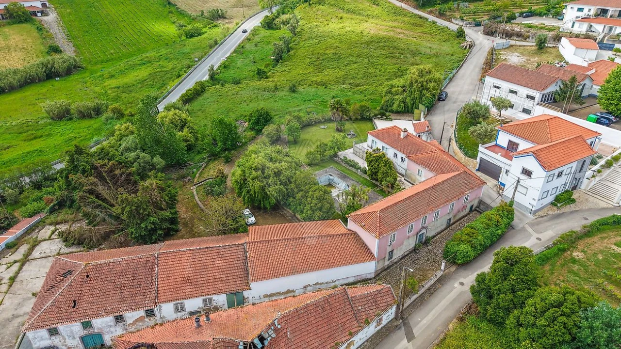 Quinta T
           para Venda em Carvoeira e Carmões Foto 8