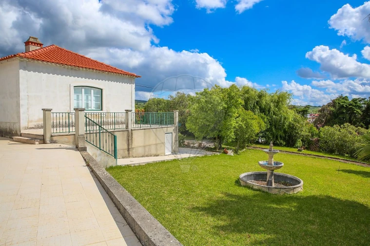Quinta T
           para Venda em Carvoeira e Carmões Foto 43