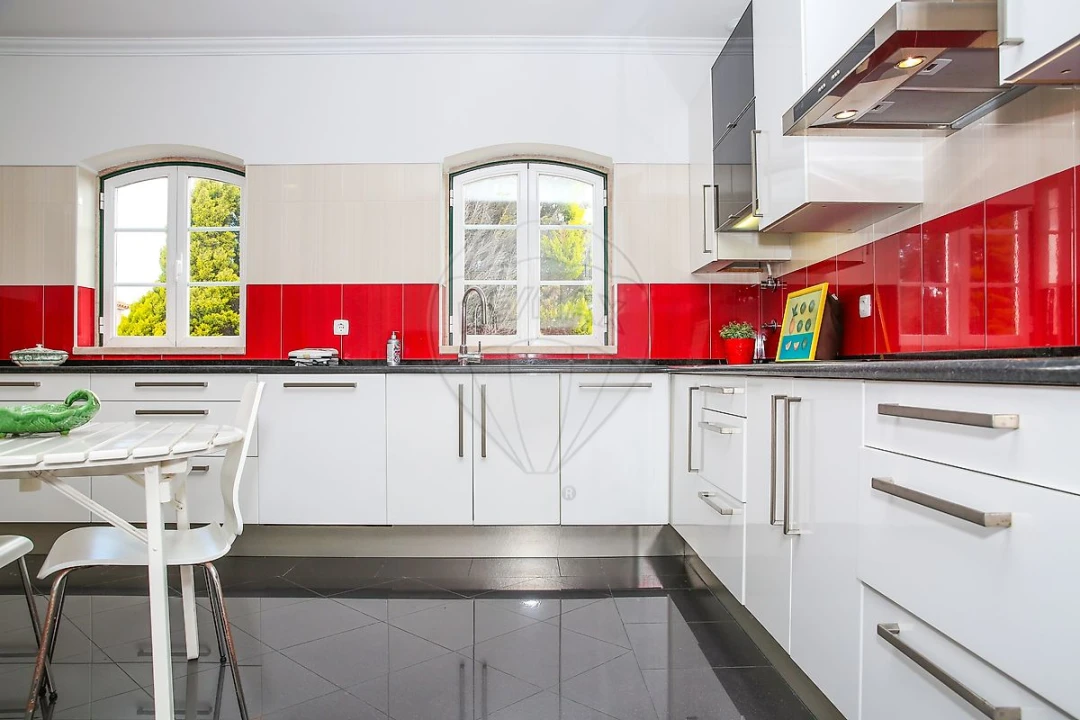 Quinta T
           para Venda em Carvoeira e Carmões Foto 19