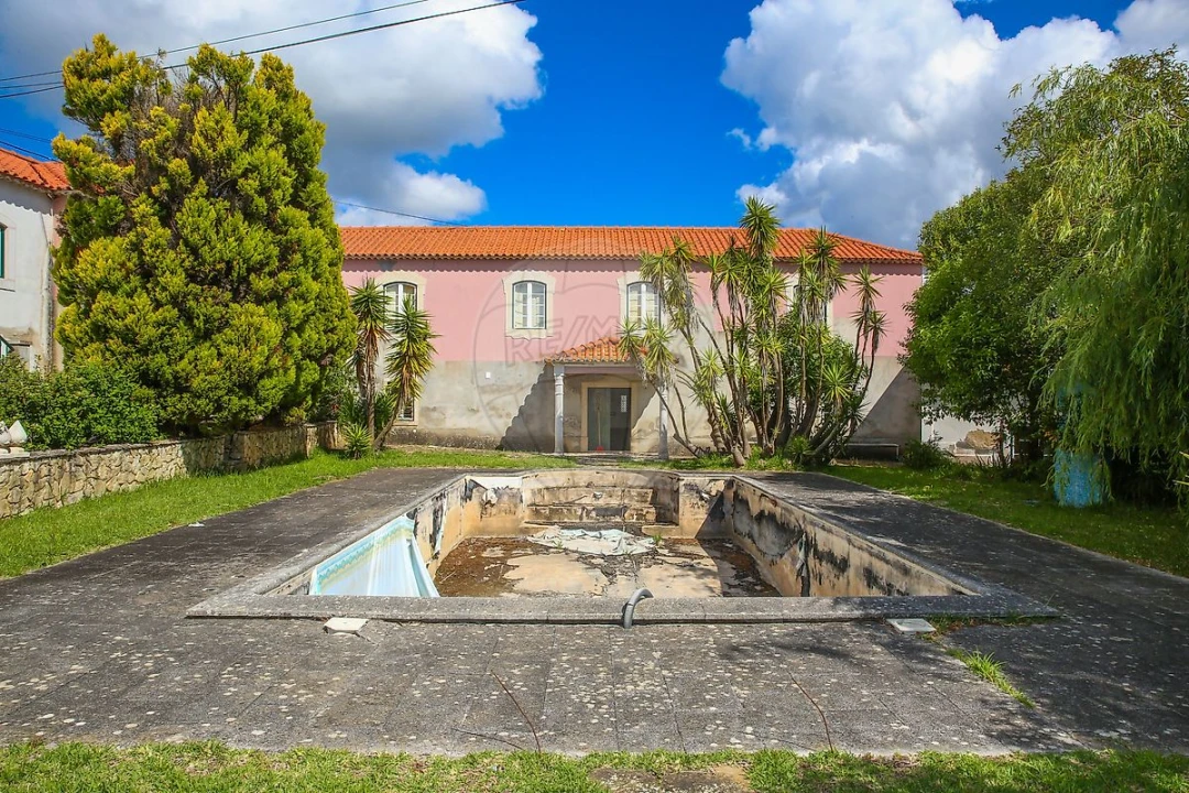 Quinta T
           para Venda em Carvoeira e Carmões Foto 37