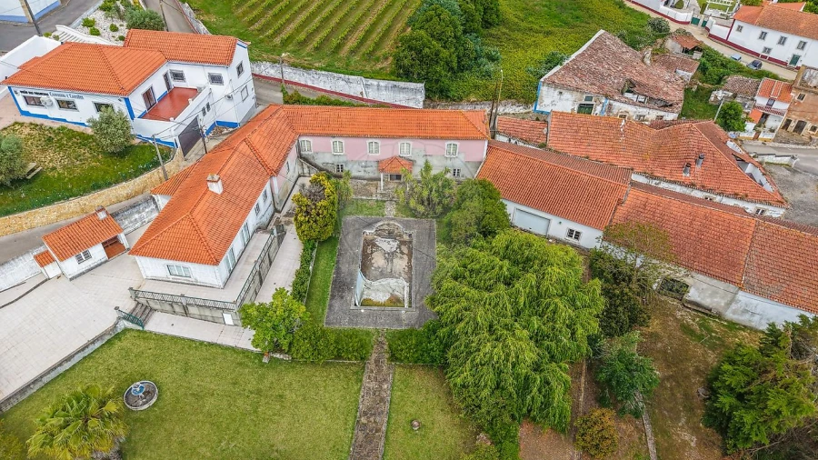 Quinta T0 para Venda em Carvoeira e Carmões