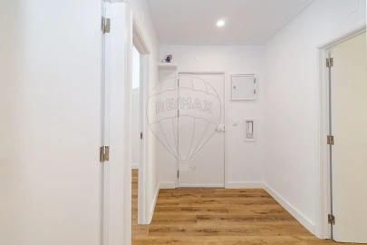 Apartamento T2 para Venda em Santa Iria de Azoia, São João da Talha e Bobadela