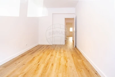 Apartamento T2 para Venda em Santa Iria de Azoia, São João da Talha e Bobadela