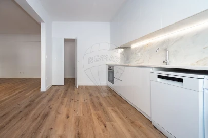 Apartamento T2 para Venda em Santa Iria de Azoia, São João da Talha e Bobadela