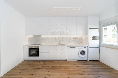 Apartamento T2 para Venda em Santa Iria de Azoia, São João da Talha e Bobadela