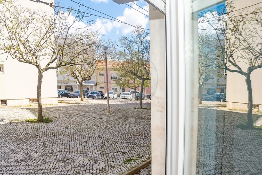 Apartamento T2 para Venda em Santa Iria de Azoia, São João da Talha e Bobadela Foto 8