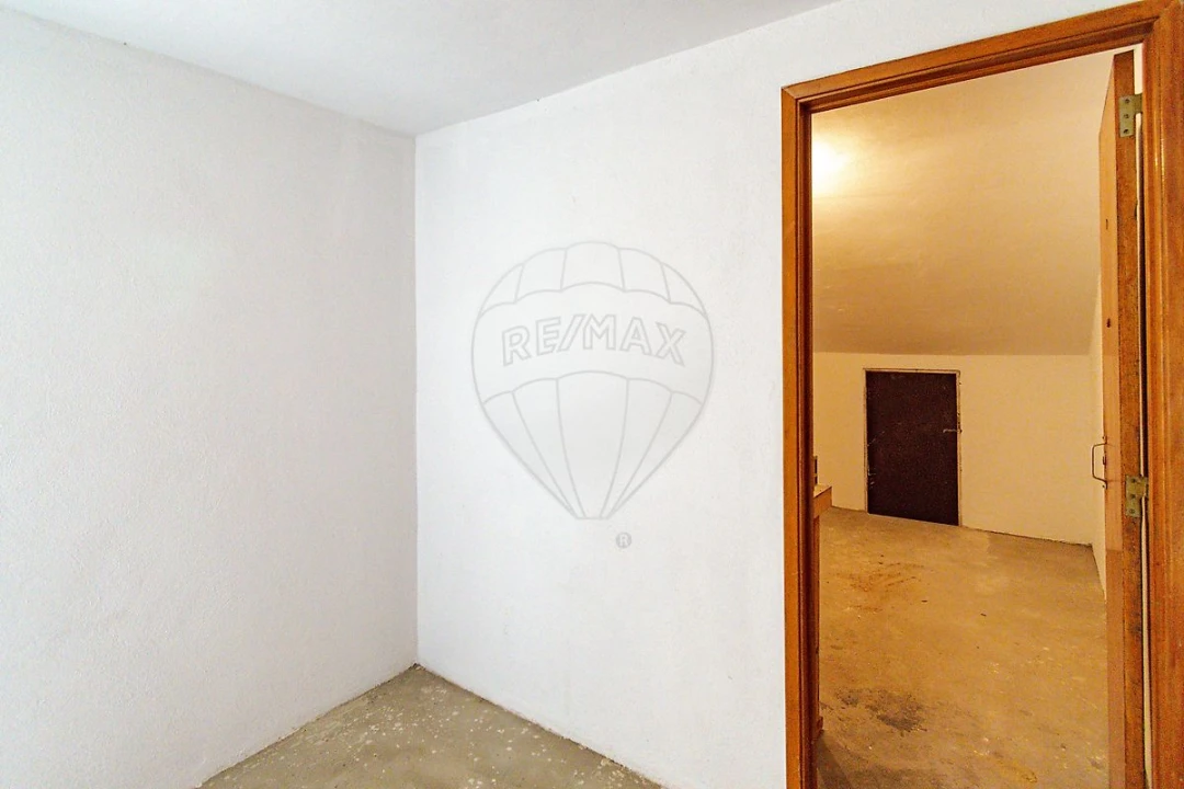 Apartamento T2 para Venda em Santa Iria de Azoia, São João da Talha e Bobadela Foto 22