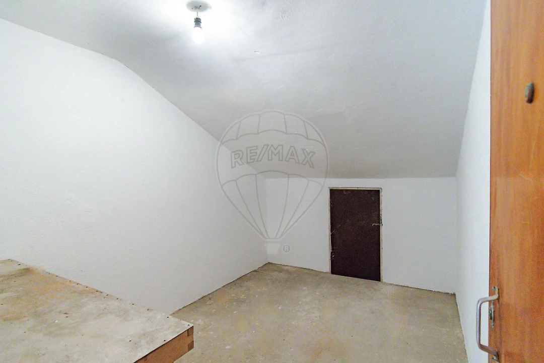 Apartamento T2 para Venda em Santa Iria de Azoia, São João da Talha e Bobadela Foto 13