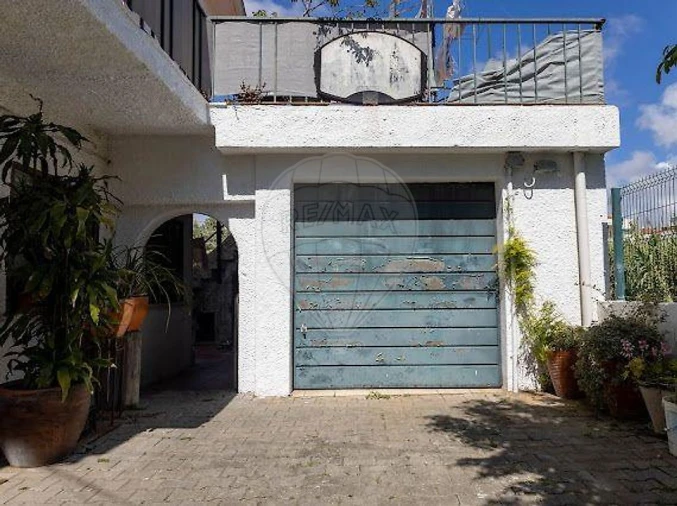 Moradia T4 para Venda em Carnaxide e Queijas Foto 29