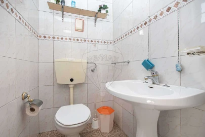 Moradia T2 para Venda em Aveiras de Cima