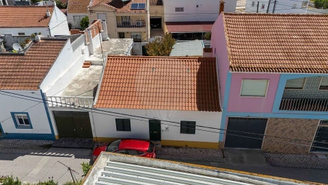 Moradia T2 para Venda em Aveiras de Cima