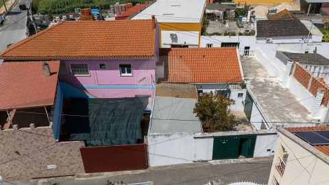 Moradia T2 para Venda em Aveiras de Cima
