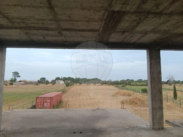 Terreno para Venda em Samora Correia
