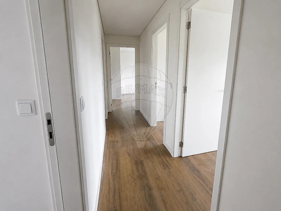 Apartamento T4 para Venda em Cidade da Maia Foto 25