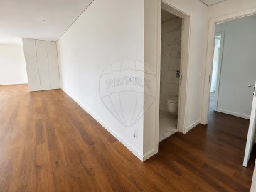 Apartamento T4 para Venda em Cidade da Maia