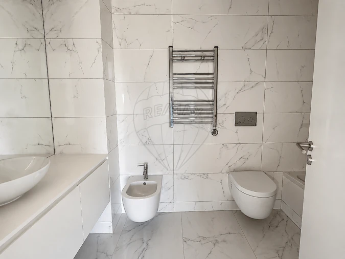 Apartamento T4 para Venda em Cidade da Maia Foto 32