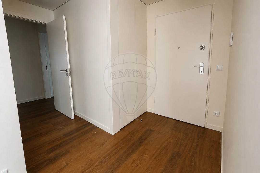 Apartamento T4 para Venda em Cidade da Maia Foto 24