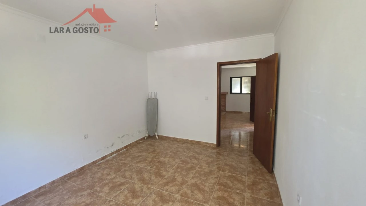 Moradia T3 para Venda em Cortiços Foto 9