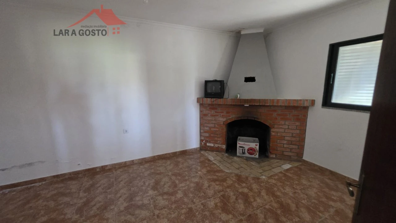 Moradia T3 para Venda em Cortiços Foto 6