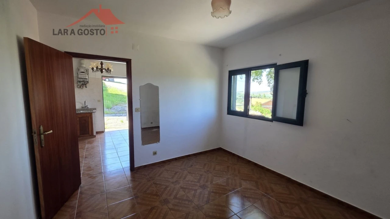 Moradia T3 para Venda em Cortiços Foto 12