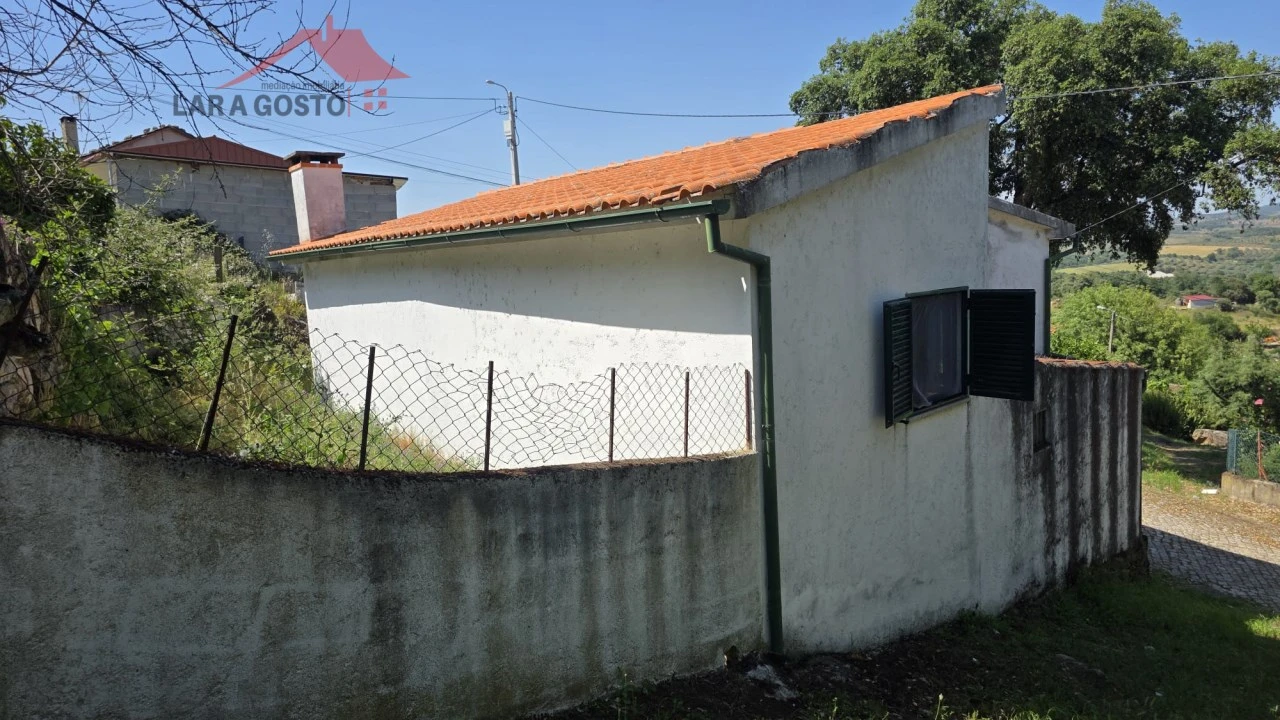 Moradia T3 para Venda em Cortiços Foto 17