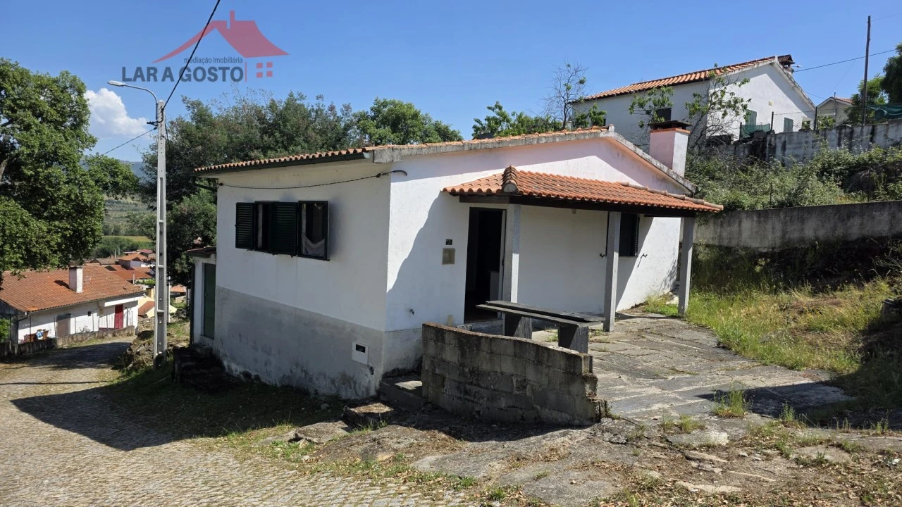 Moradia T3 para Venda em Cortiços Foto 2