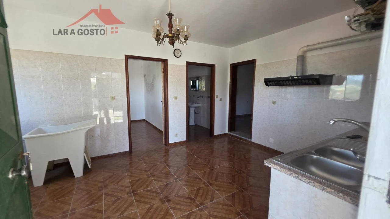 Moradia T3 para Venda em Cortiços Foto 4
