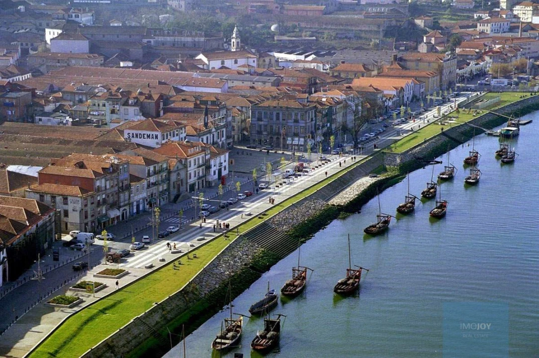 Escritório para Arrendamento em Santa Marinha e São Pedro da Afurada Foto 9