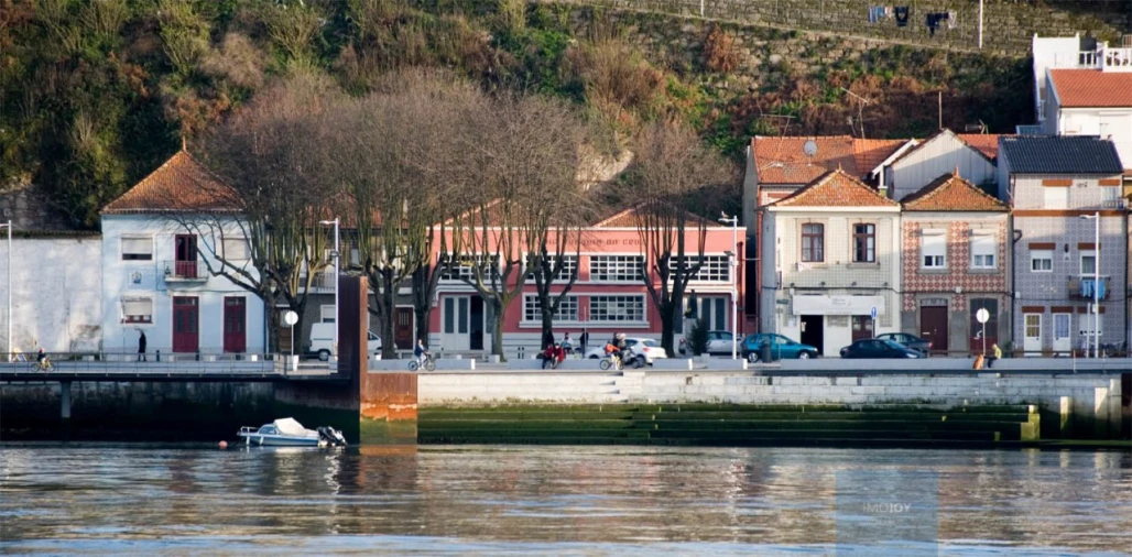 Escritório para Arrendamento em Santa Marinha e São Pedro da Afurada Foto 8