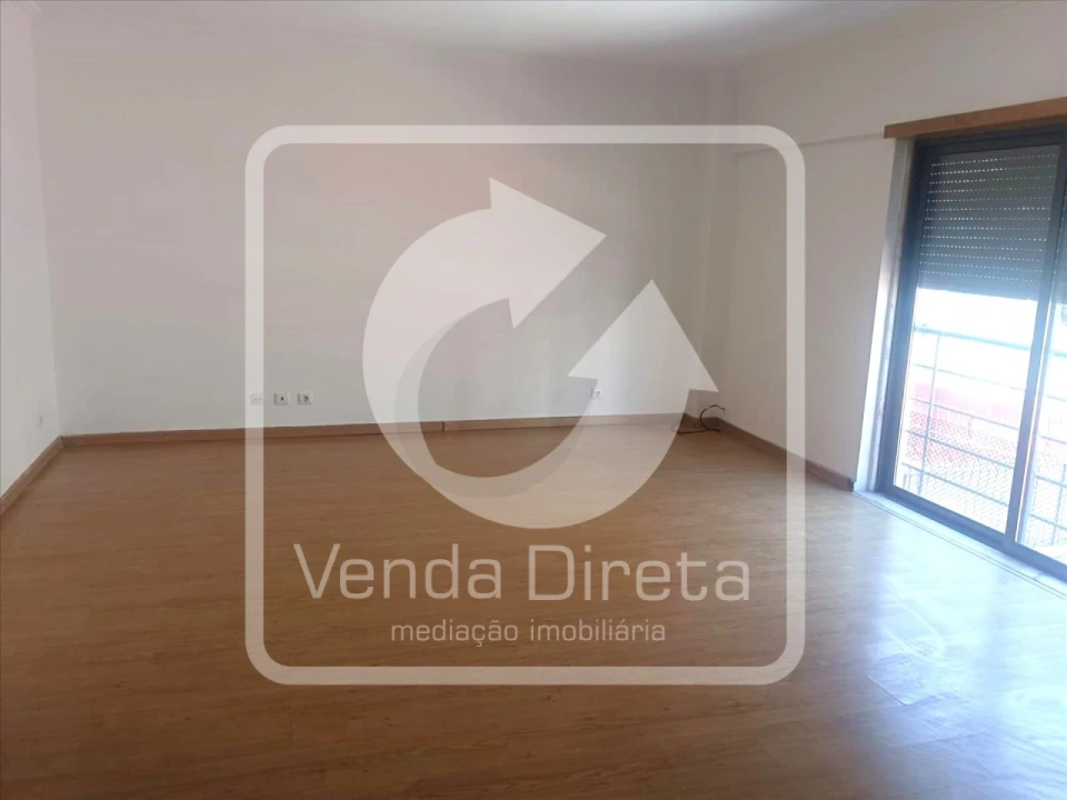 Apartamento T3 para Venda em Encosta do Sol Foto 2
