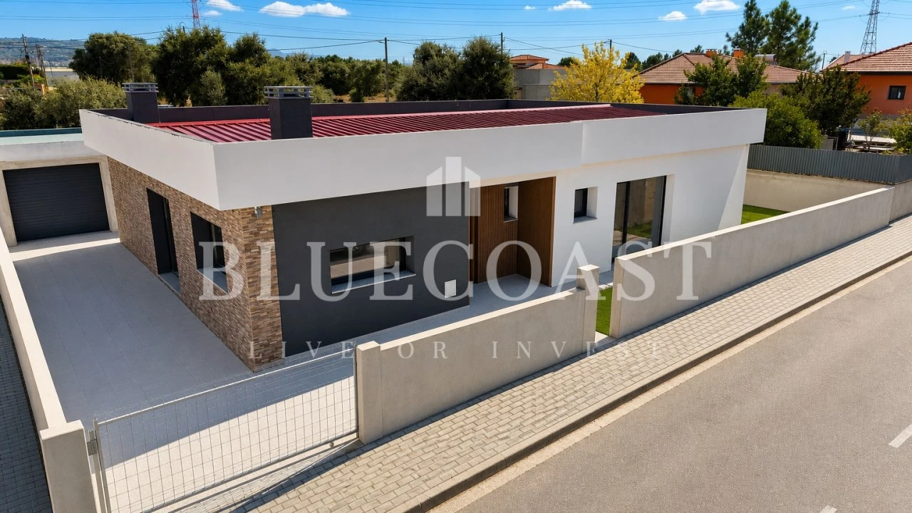 Moradia T4 para Venda em Quinta do Anjo Foto 22