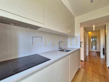 Apartamento T3 para Arrendamento em Cedofeita, Santo Ildefonso, Sé, Miragaia, São Nicolau e Vitória