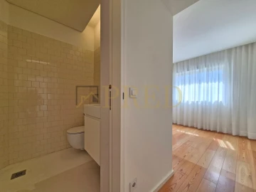 Apartamento T3 para Arrendamento em Cedofeita, Santo Ildefonso, Sé, Miragaia, São Nicolau e Vitória