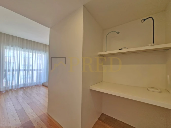 Apartamento T3 para Arrendamento em Cedofeita, Santo Ildefonso, Sé, Miragaia, São Nicolau e Vitória Foto 23