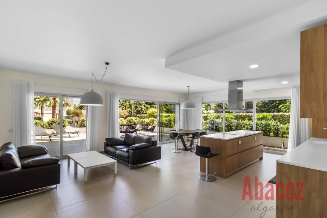 Apartamento T2 para Venda em Albufeira e Olhos de Água Foto 1