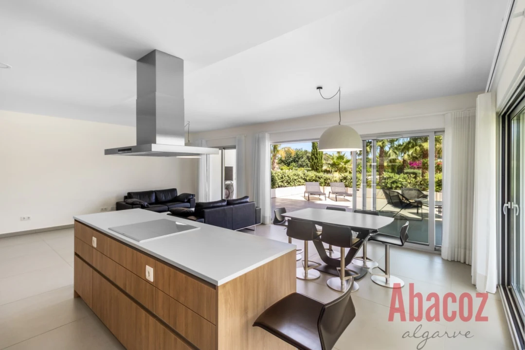 Apartamento T2 para Venda em Albufeira e Olhos de Água Foto 2