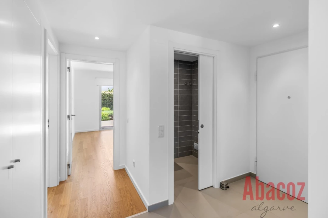 Apartamento T2 para Venda em Albufeira e Olhos de Água Foto 7
