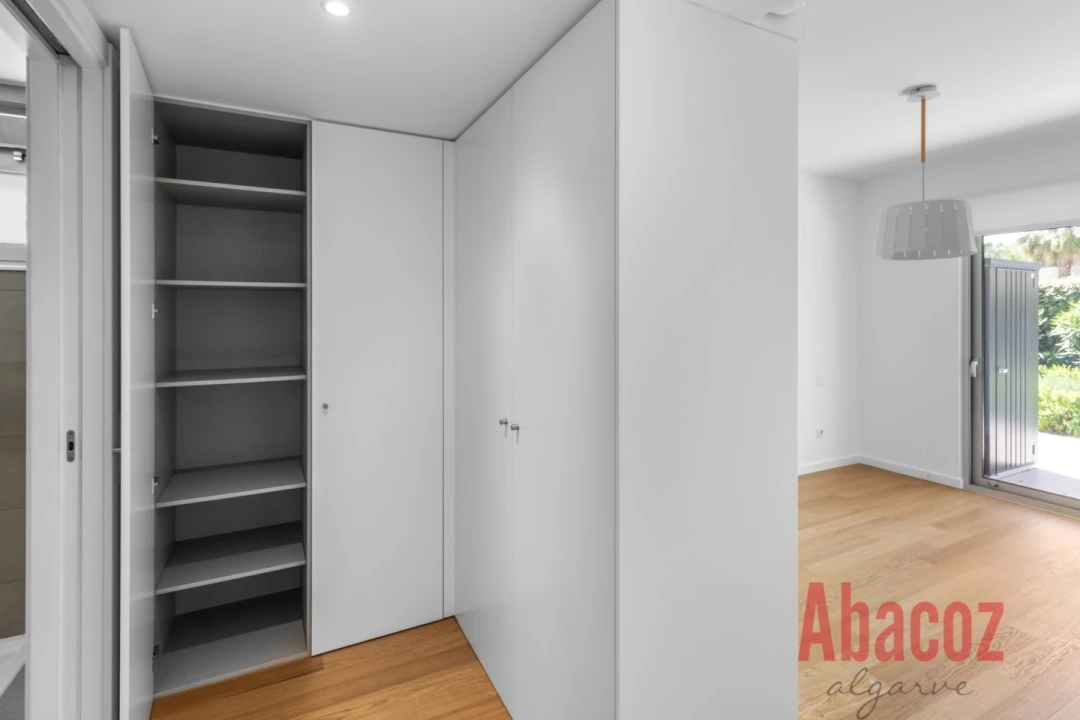 Apartamento T2 para Venda em Albufeira e Olhos de Água Foto 16